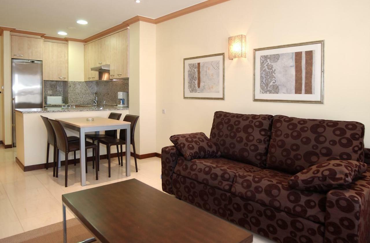 Apartamentos Mediterraneo Real 2 Фуeнхирола Екстериор снимка
