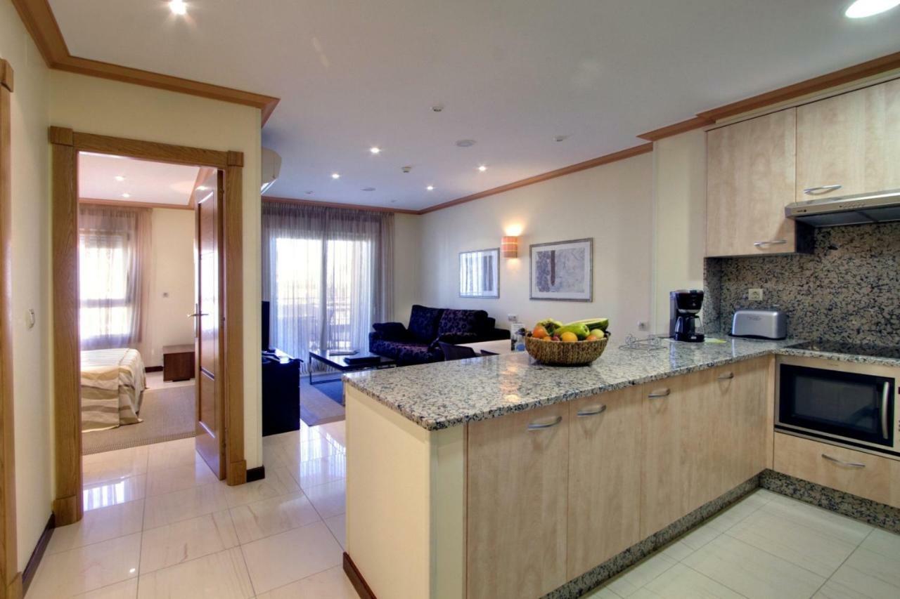 Apartamentos Mediterraneo Real 2 Фуeнхирола Екстериор снимка